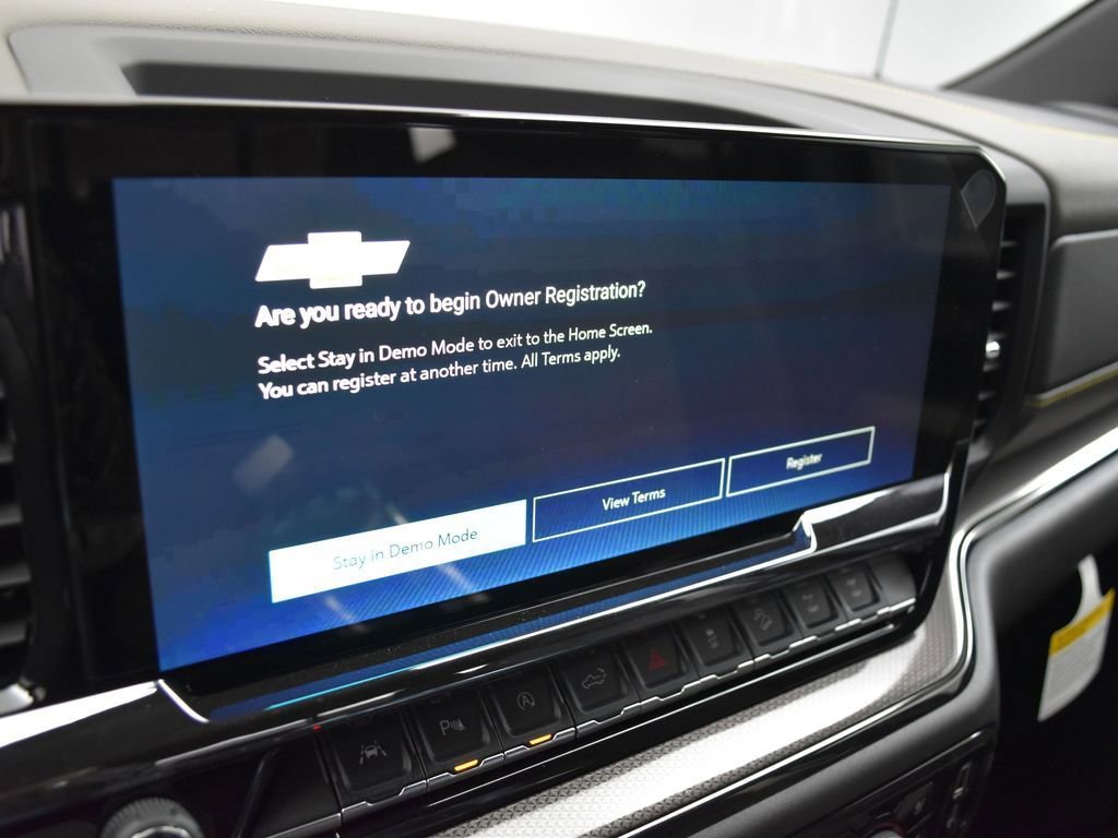 2026 Chevrolet Silverado 1500 ZR2 - Photo 11