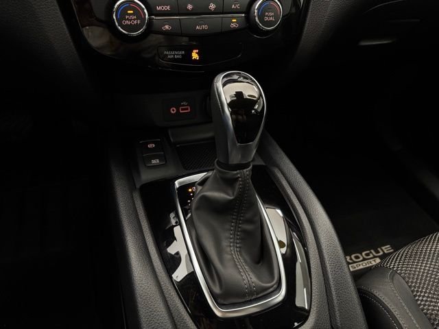 Used 2022 Gun Metallic Nissan SV image 25