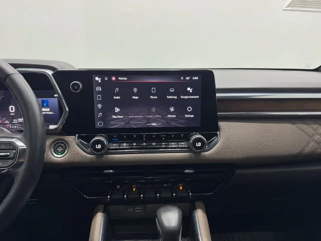 Used 2023 Sterling Metallic GMC Denali image 4