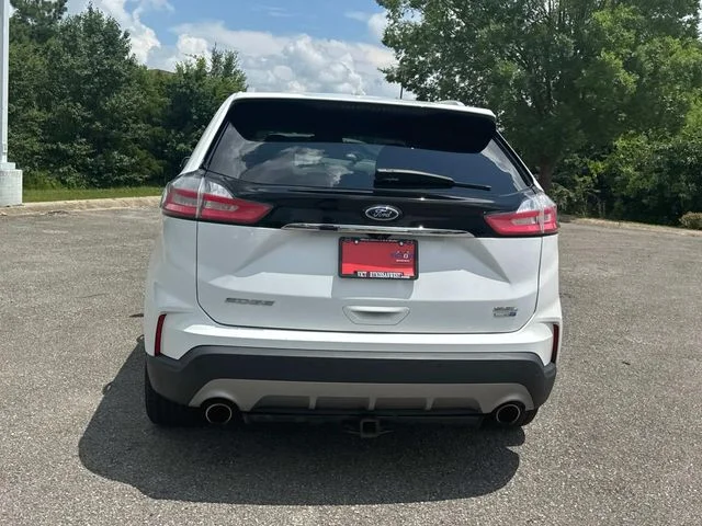 Used 2019 White Ford SEL image 6