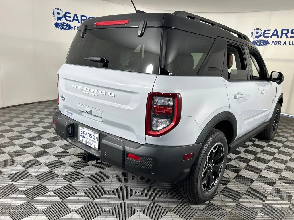 New 2026 White Ford Outer Banks image 6