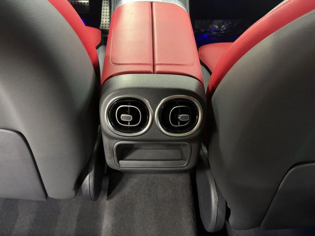 Certified Used 2026  Mercedes-Benz GLC 300 Coupe image 27
