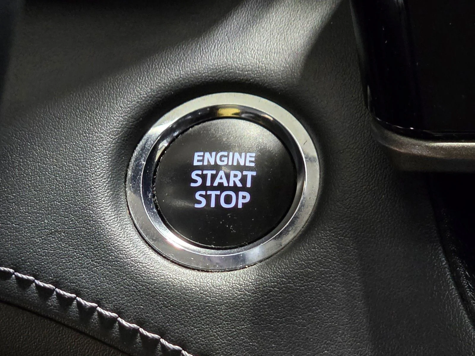 Used 2023 Wind Chill Pearl Toyota XLE image 31