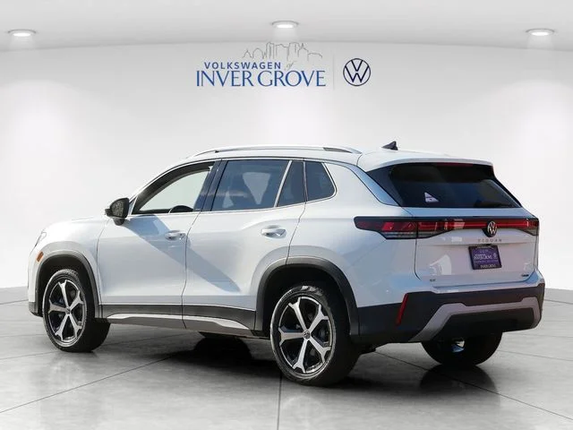 New 2026 White/off-white Volkswagen 2.0T SE image 3