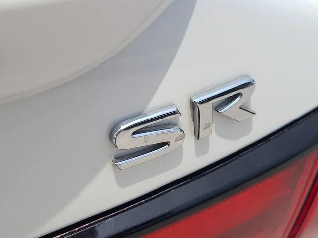 Used 2021 White Nissan SR image 31
