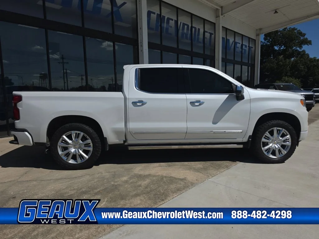 Used 2023 Beige Chevrolet High Country image 8