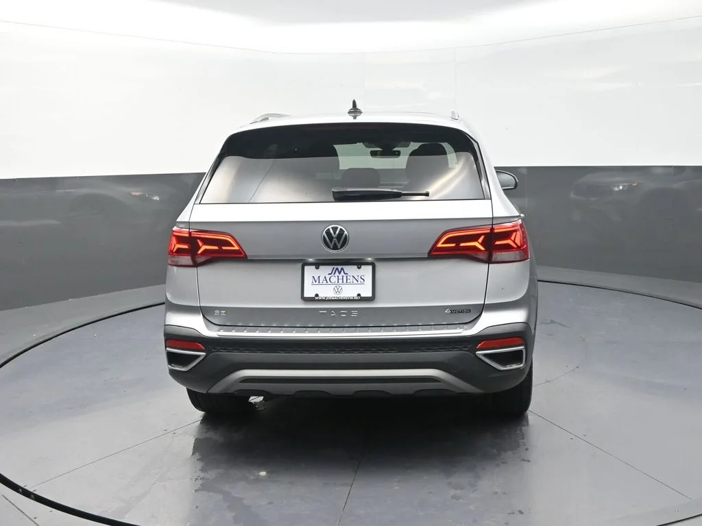 Used 2024 Silver Volkswagen 1.5T SE image 9