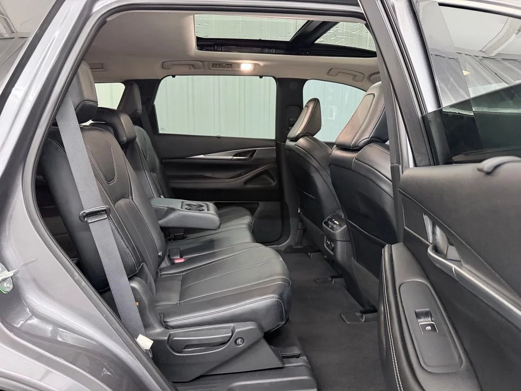 Certified Used 2023 Gray INFINITI LUXE image 43