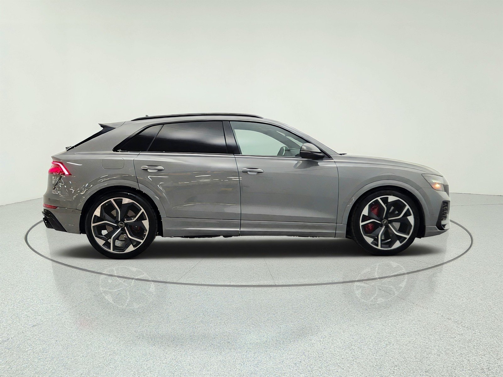 Used 2024 Nardo Gray Audi 4.0 TFSI quattro image 4