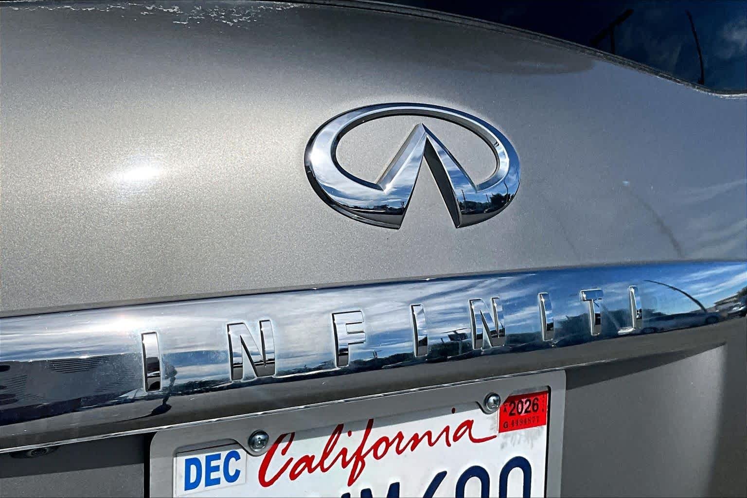 Used 2012 Platinum Graphite INFINITI 7-passenger image 30