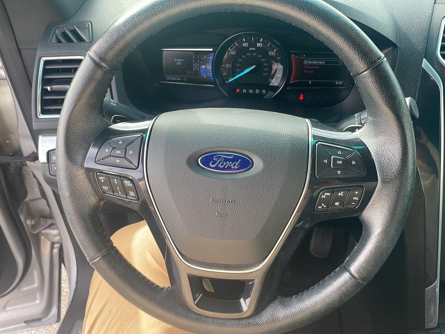 Used 2017 Ingot Silver Ford Limited image 5