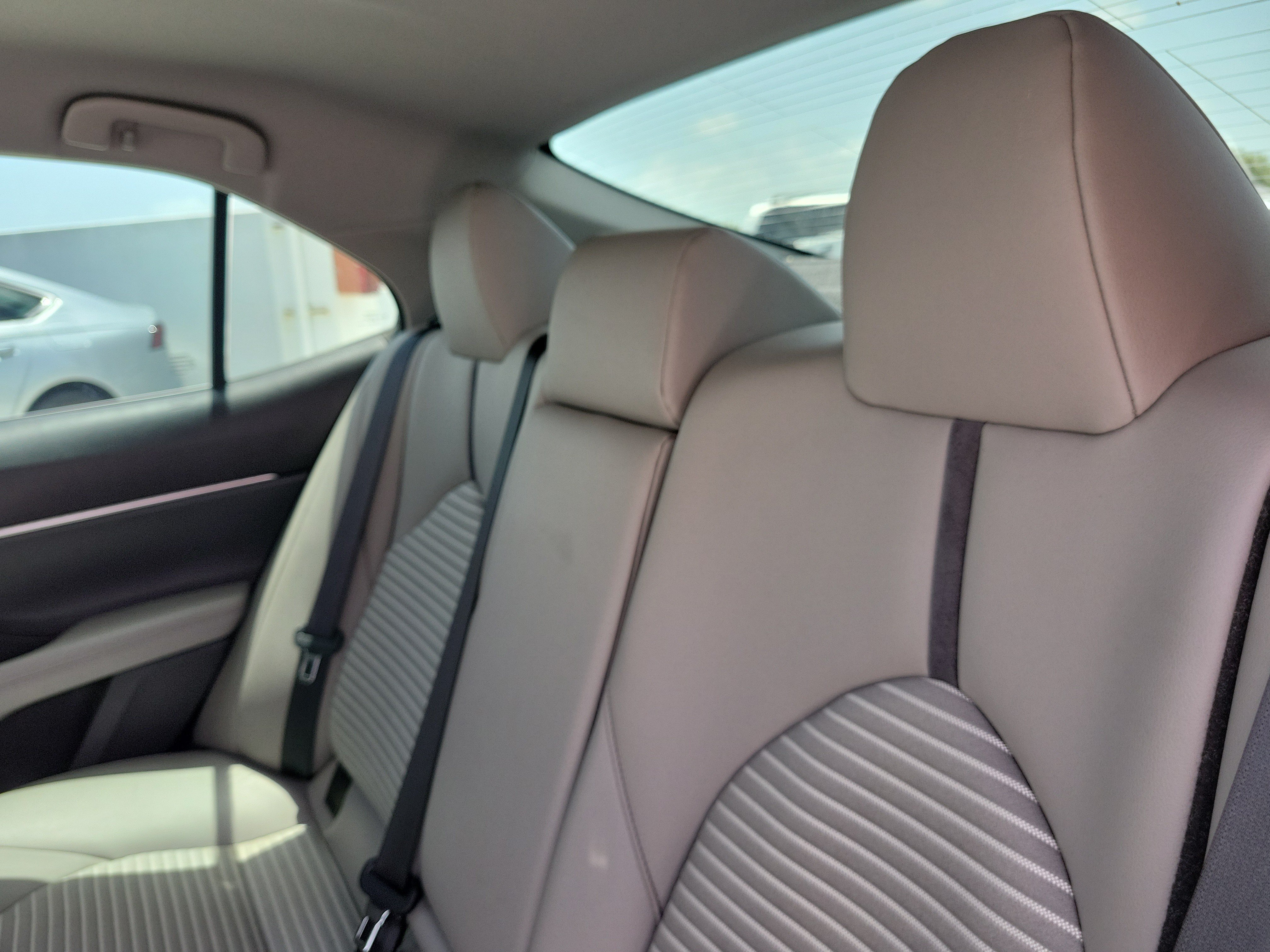 Used 2023 Ice Toyota SE image 12