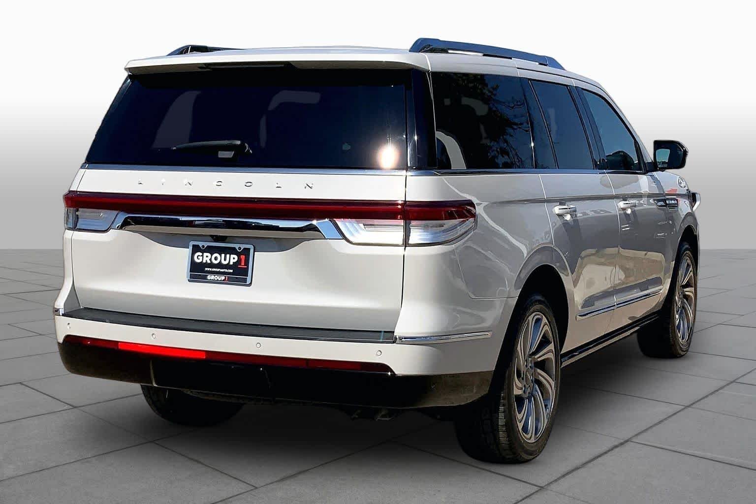 Certified Used 2022 Ceramic Pearl Metallic Tri-Coat Lincoln Reserve image 13
