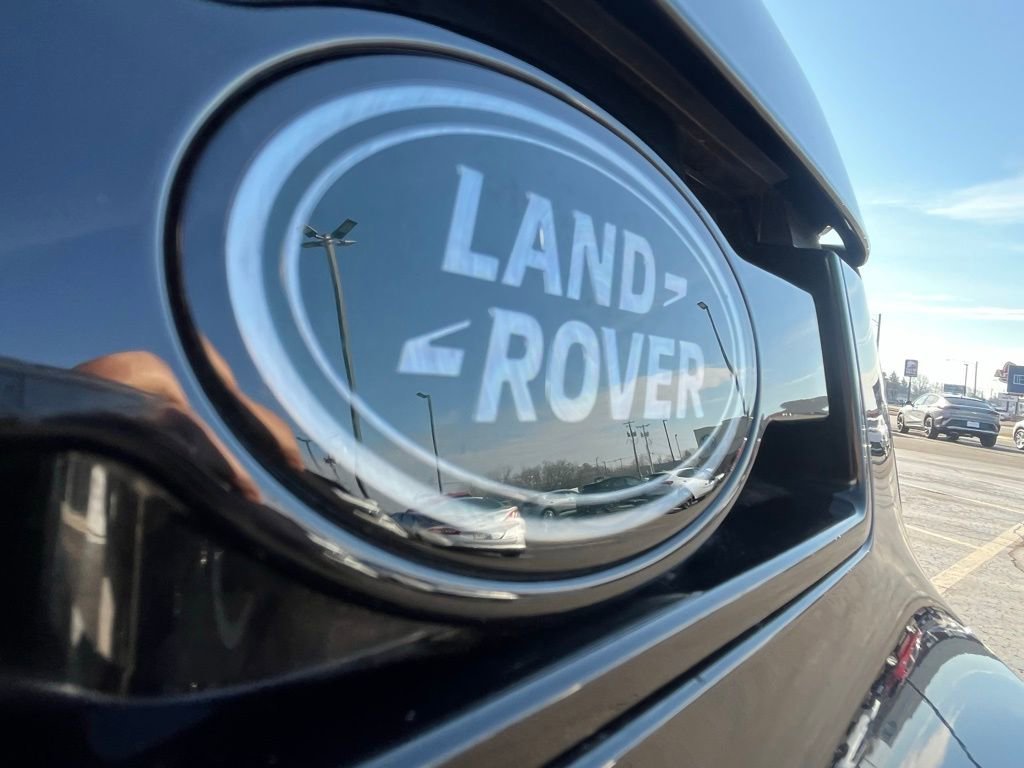 2023 Land Rover Defender SE - Photo 12