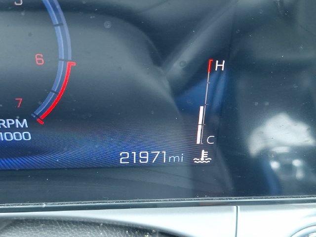 Used 2025 White Chevrolet LT image 11