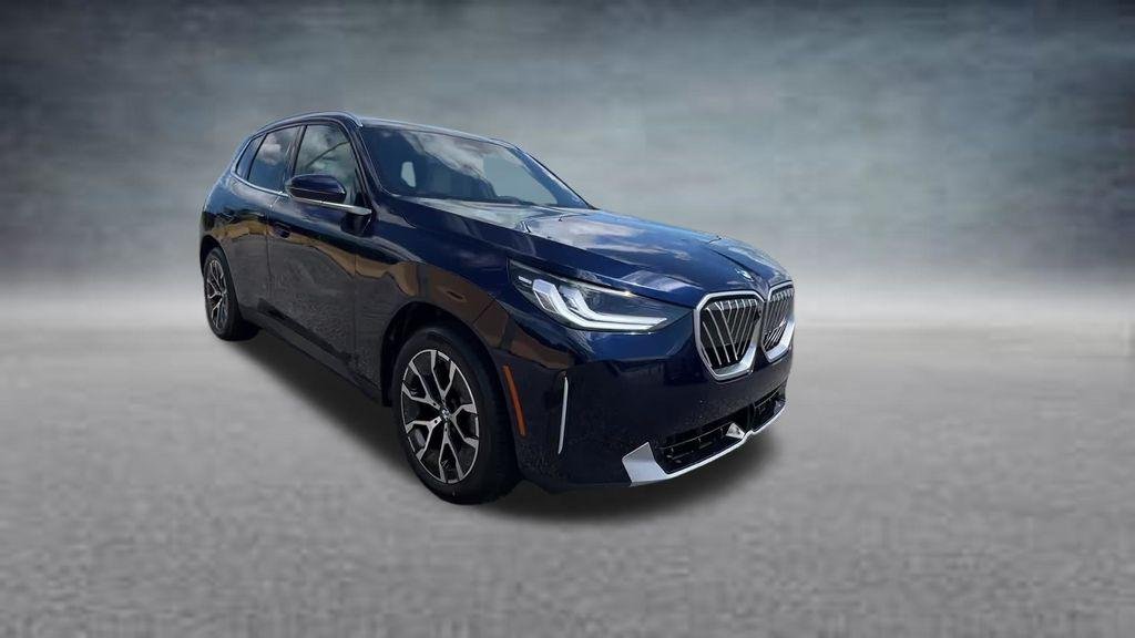 New 2026 Tanzanite Blue II Metallic BMW 30 xDrive image 13
