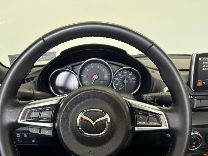 Used 2016 White Mazda Grand Touring image 24