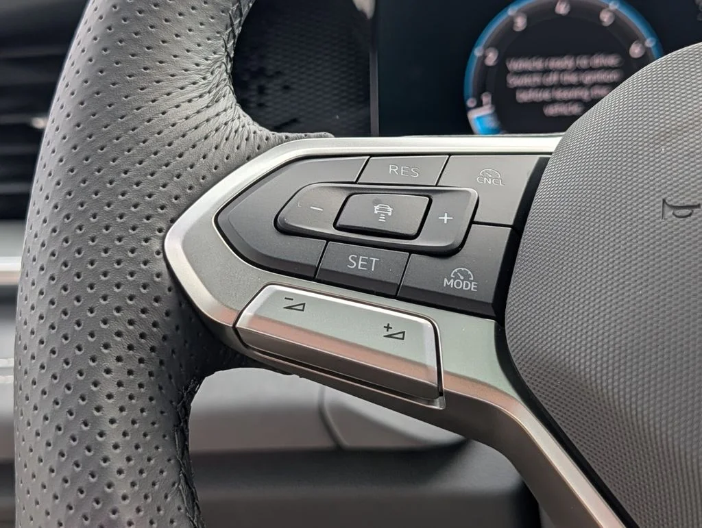 New 2026 Beige/tan Volkswagen 2.0T SE R-Line Black image 20