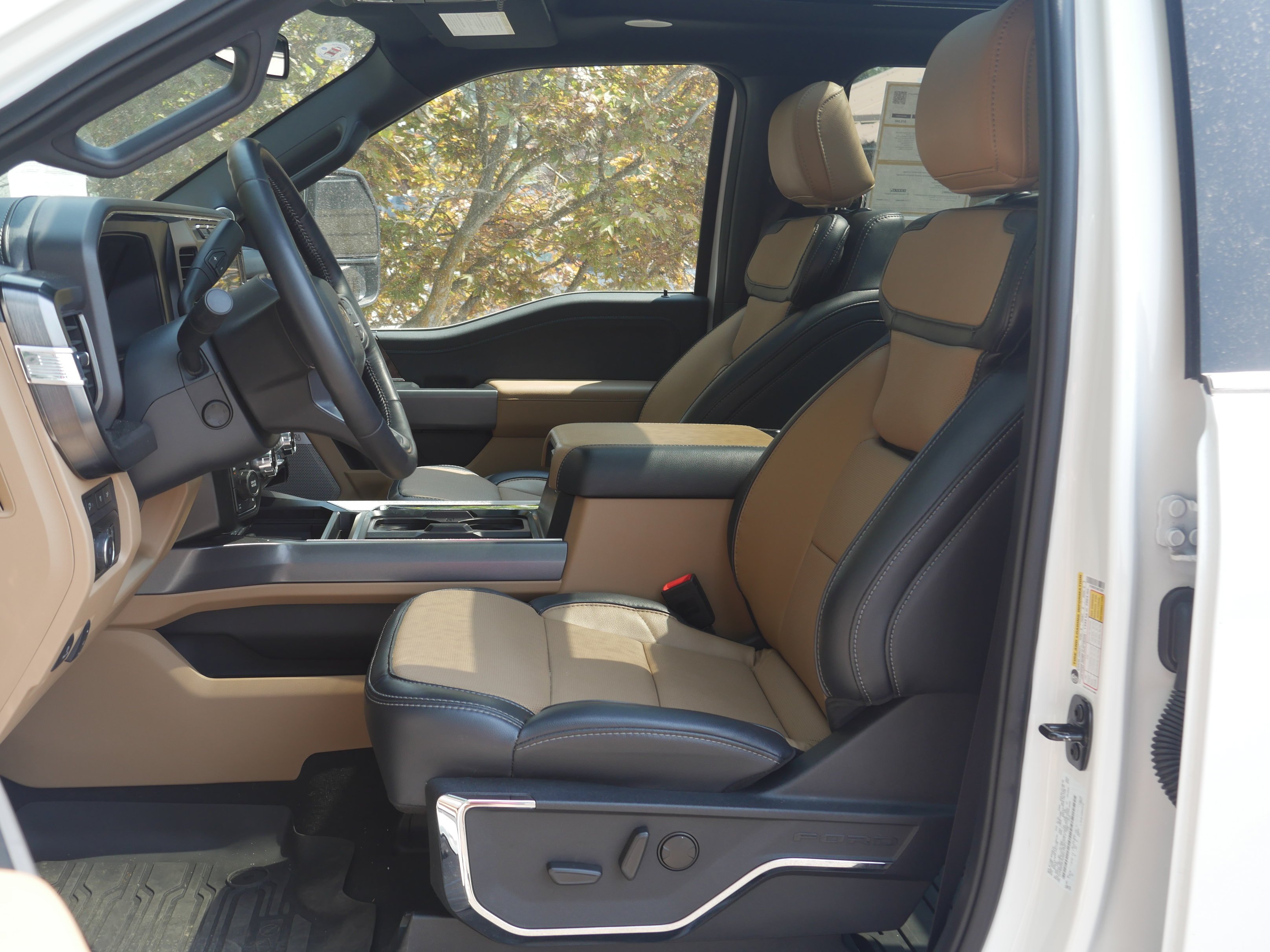 Certified Used 2024 White Ford LARIAT image 3