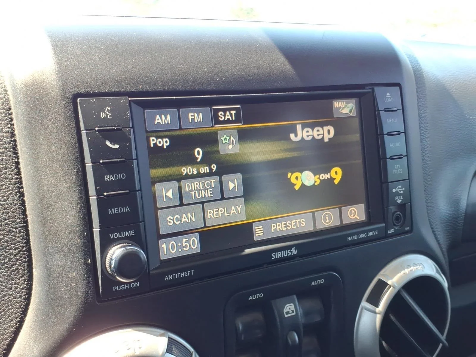 Used 2017 Bright White Clearcoat Jeep Rubicon image 26