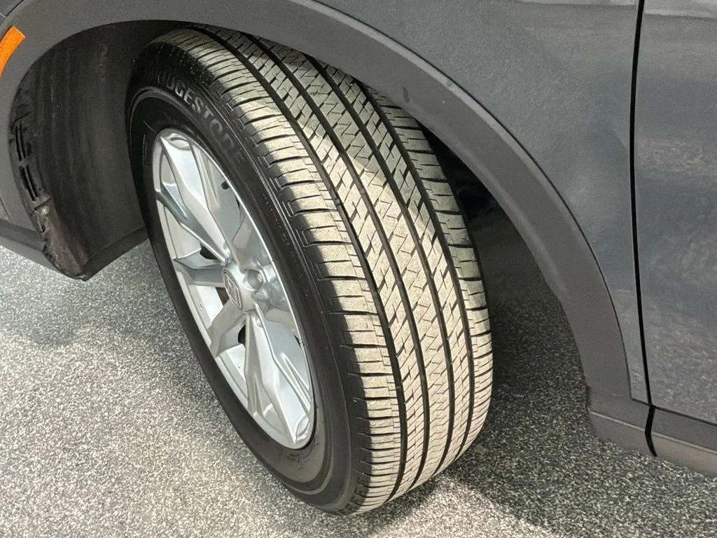 Used 2025  Honda EX image 32