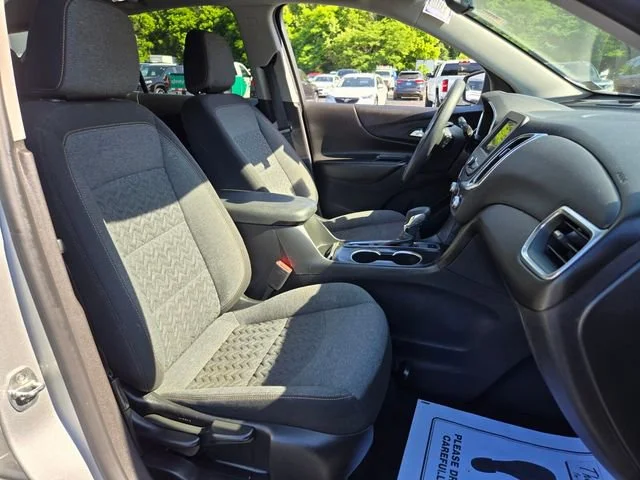 Used 2022 Silver Ice Metallic Chevrolet LT image 21