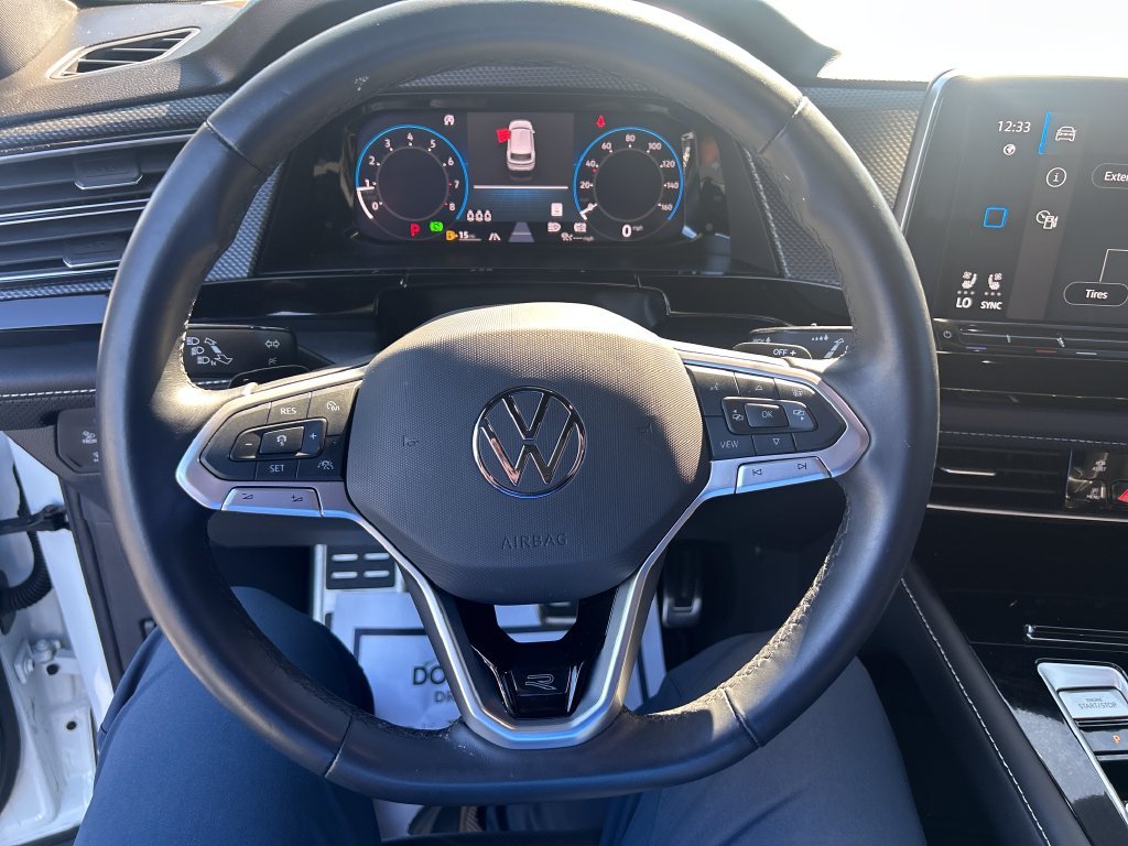 Used 2024 White Volkswagen 2.0T SEL Premium R-Line image 17