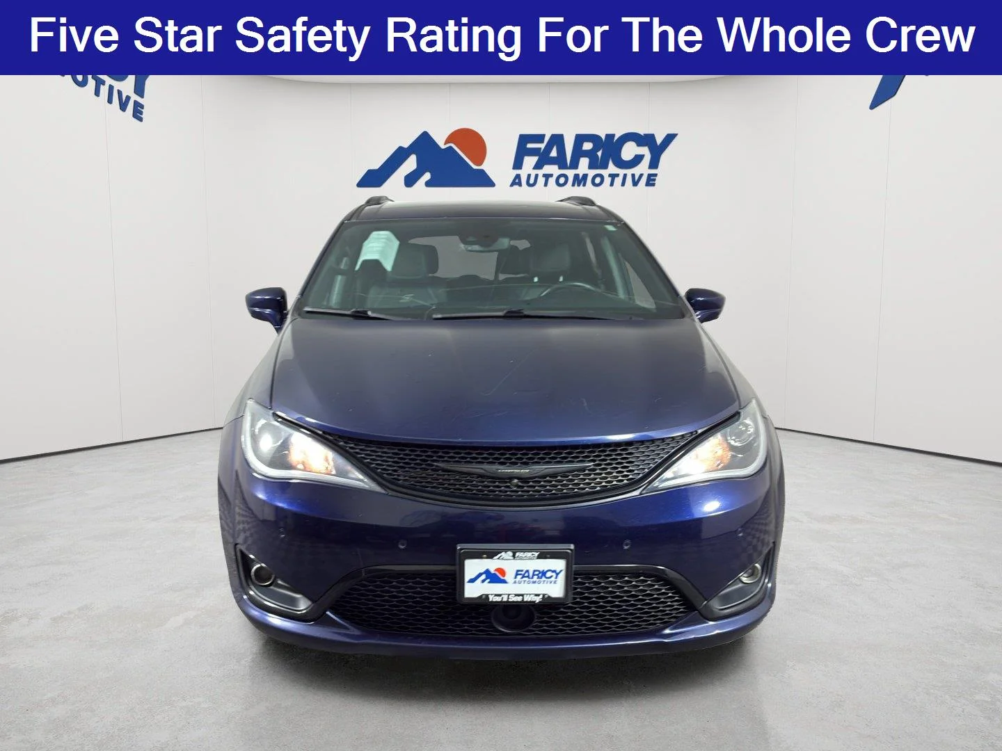 Used 2020 Jazz Blue Pearlcoat Chrysler Touring L Plus image 4