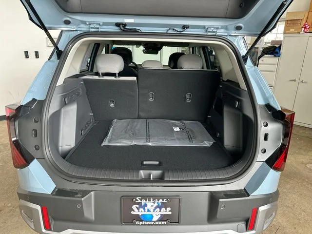New 2027 Frost Blue / Black Roof Kia S image 21
