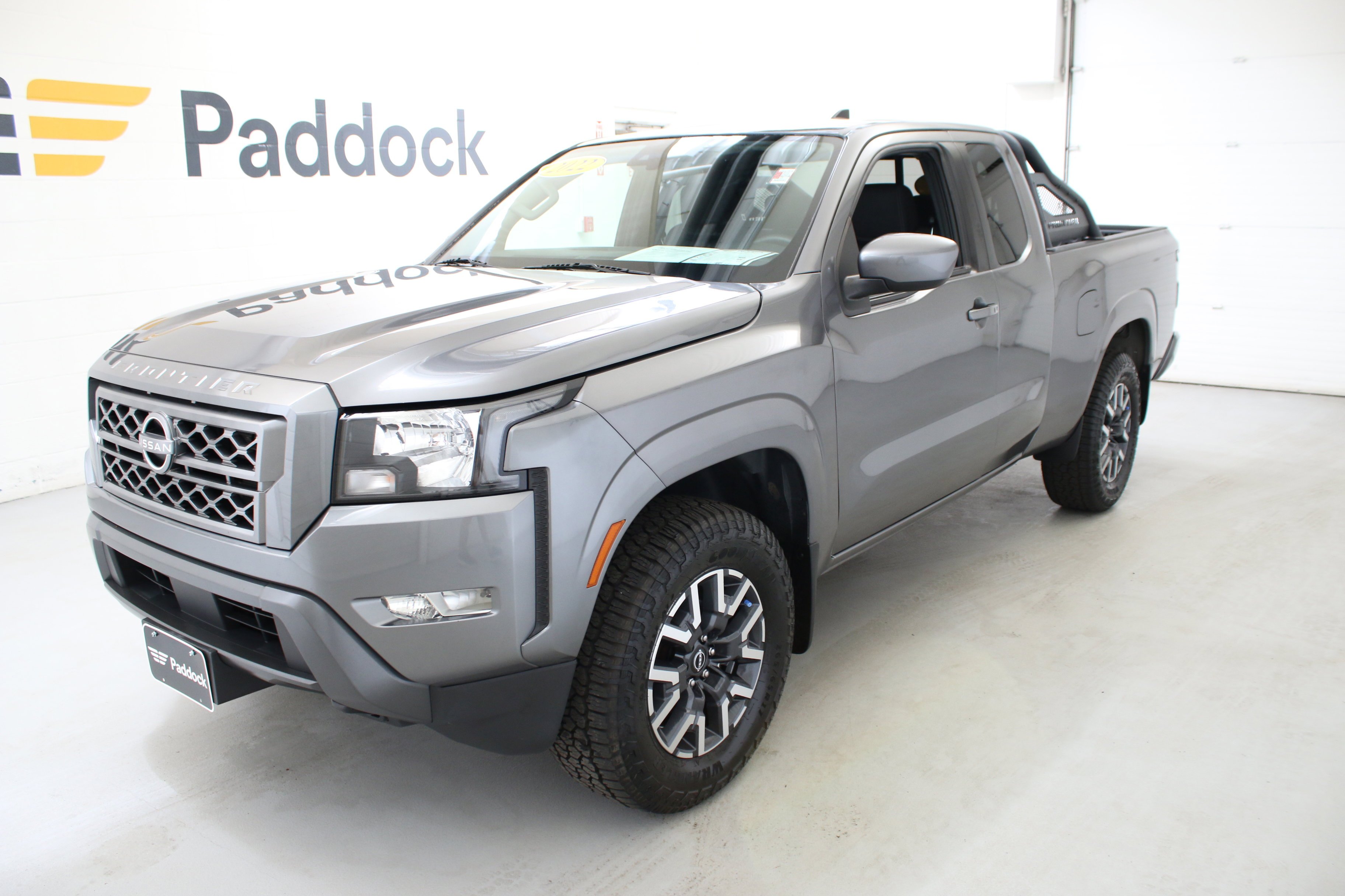 Used 2022 Gray Nissan King Cab SV 4x4 image 3