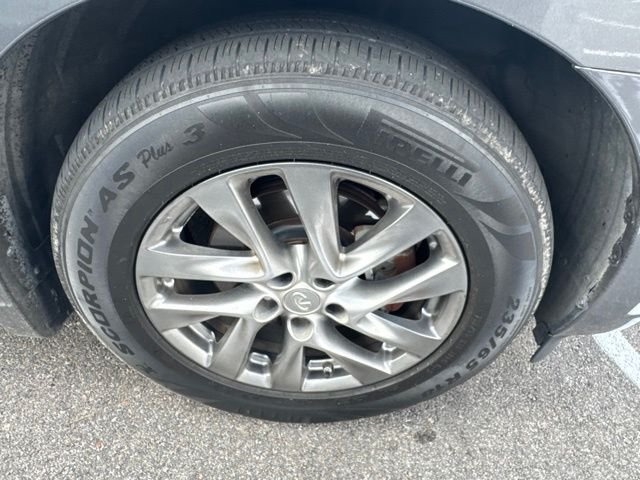 Used 2015 Gray INFINITI Base image 11