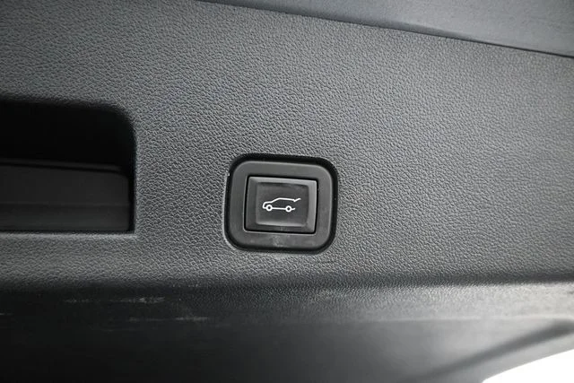 Used 2025 Gray Chevrolet LT image 10