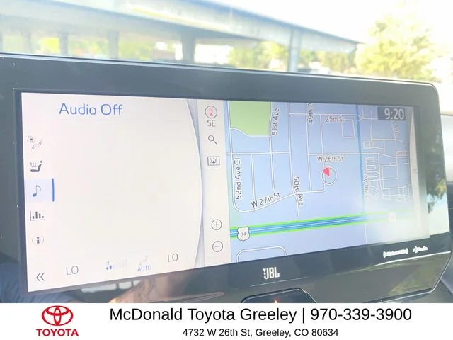 Used 2022 White Toyota XLE image 18