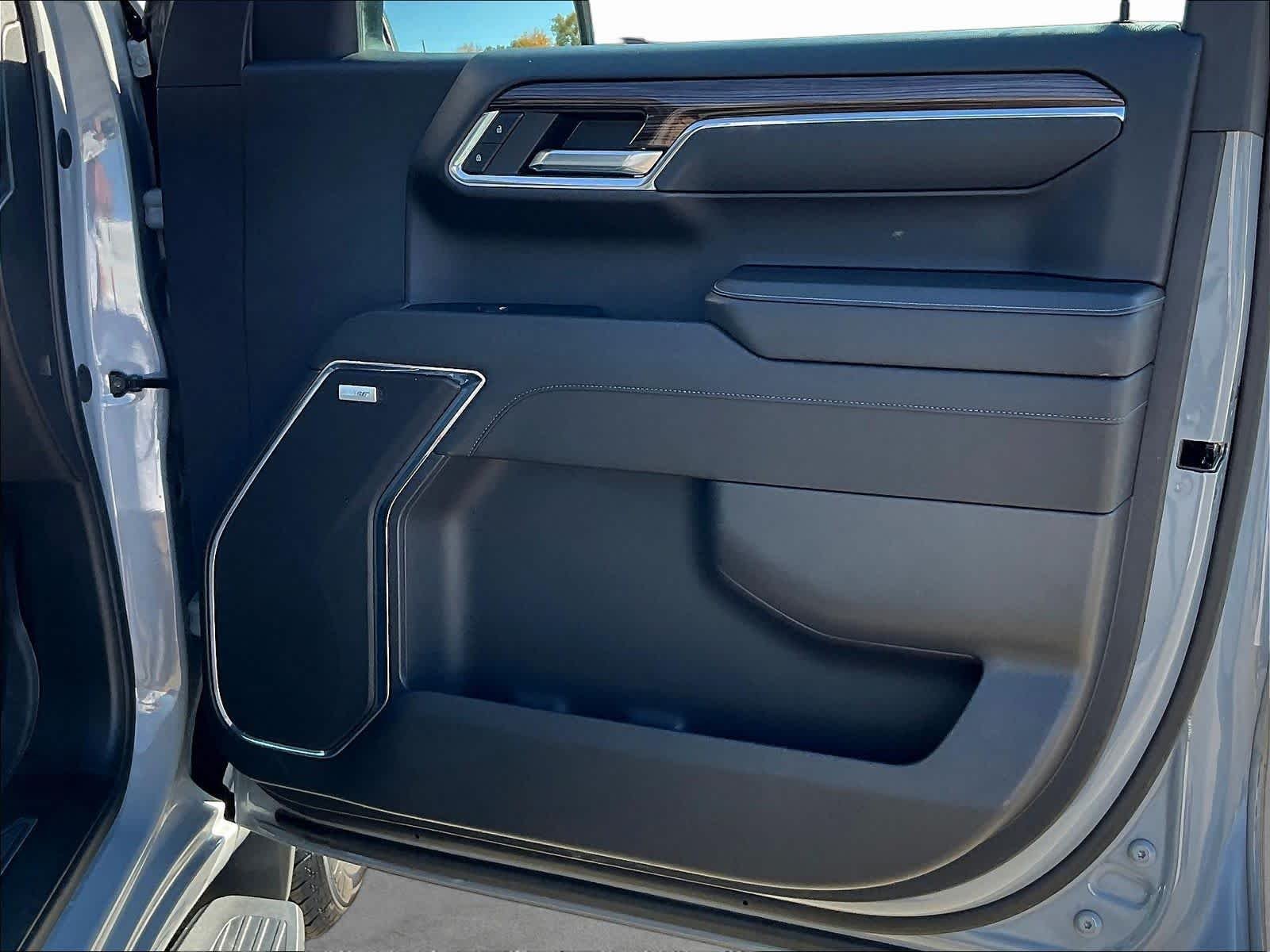2024 Chevrolet Silverado 1500 RST - Photo 30