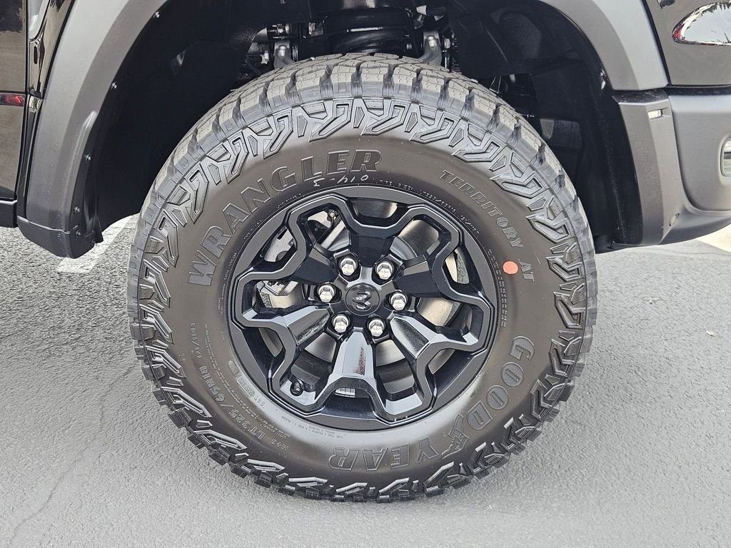 New 2026 Diamond Black Crystal Pearl-Coat Exterior Paint RAM RHO image 31