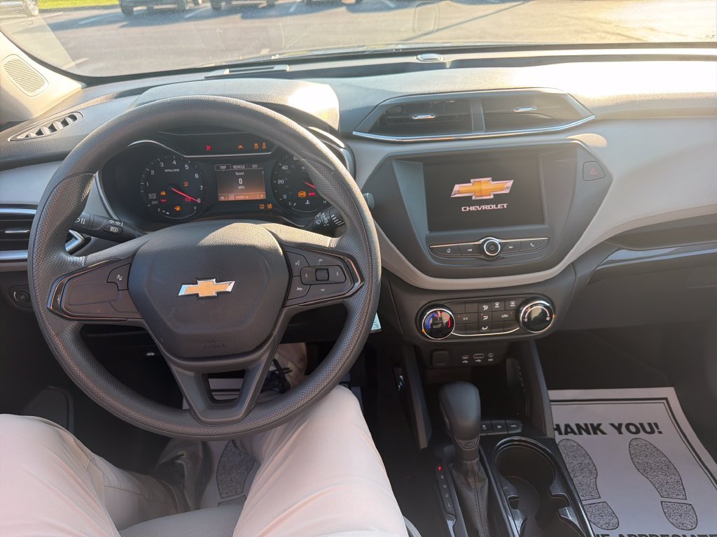 Used 2022 Gray Chevrolet LS image 16