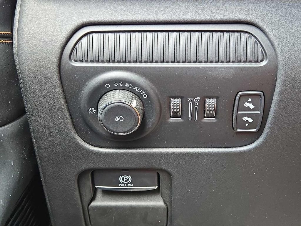 Used 2022 Gray Jeep Series III image 28