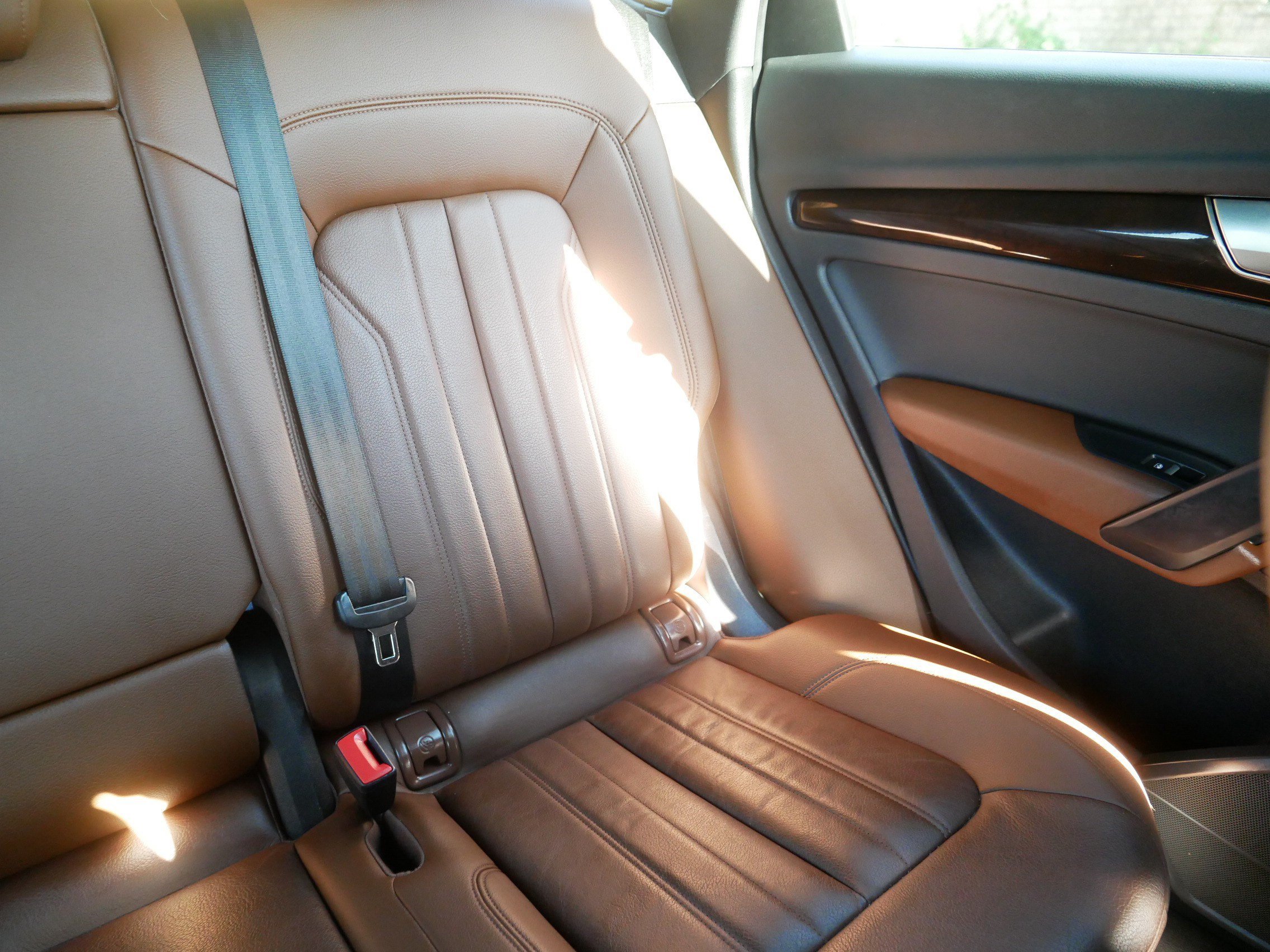 Used 2018 Black Audi Premium image 14