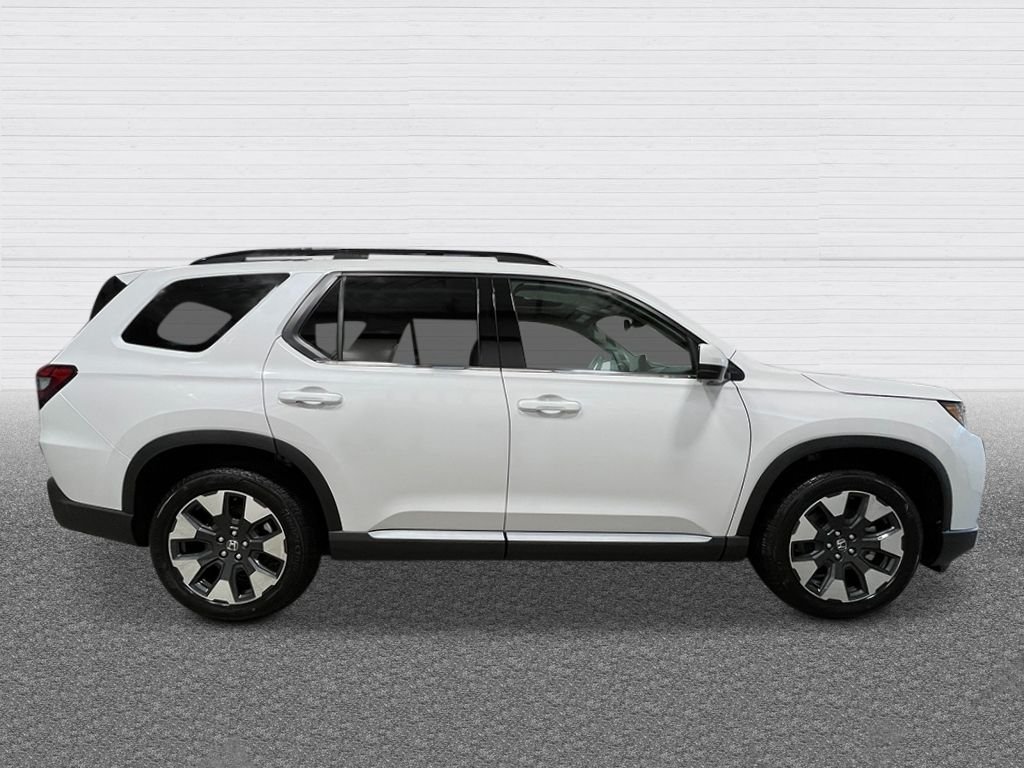 New 2026 Platinum White Pearl Honda AWD Touring image 8