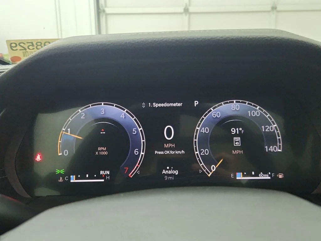 New 2026 Diamond Black Crystal Pearlcoat Jeep Limited image 23