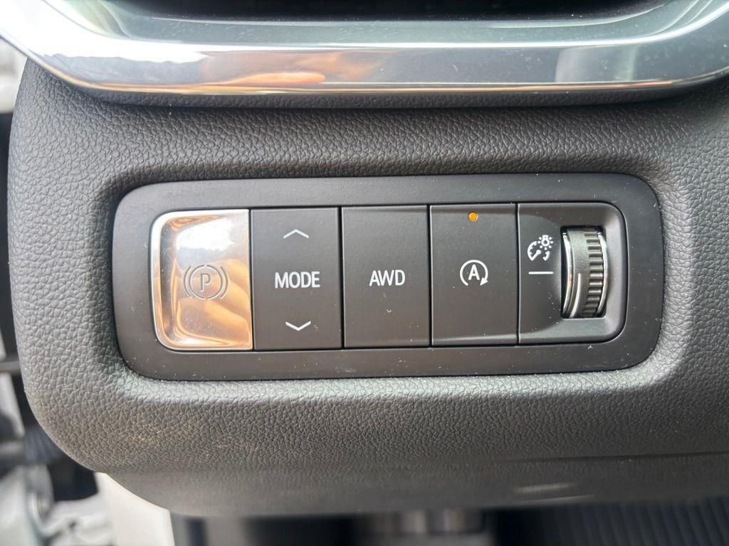 Certified Used 2024 Summit White GMC Elevation image 25