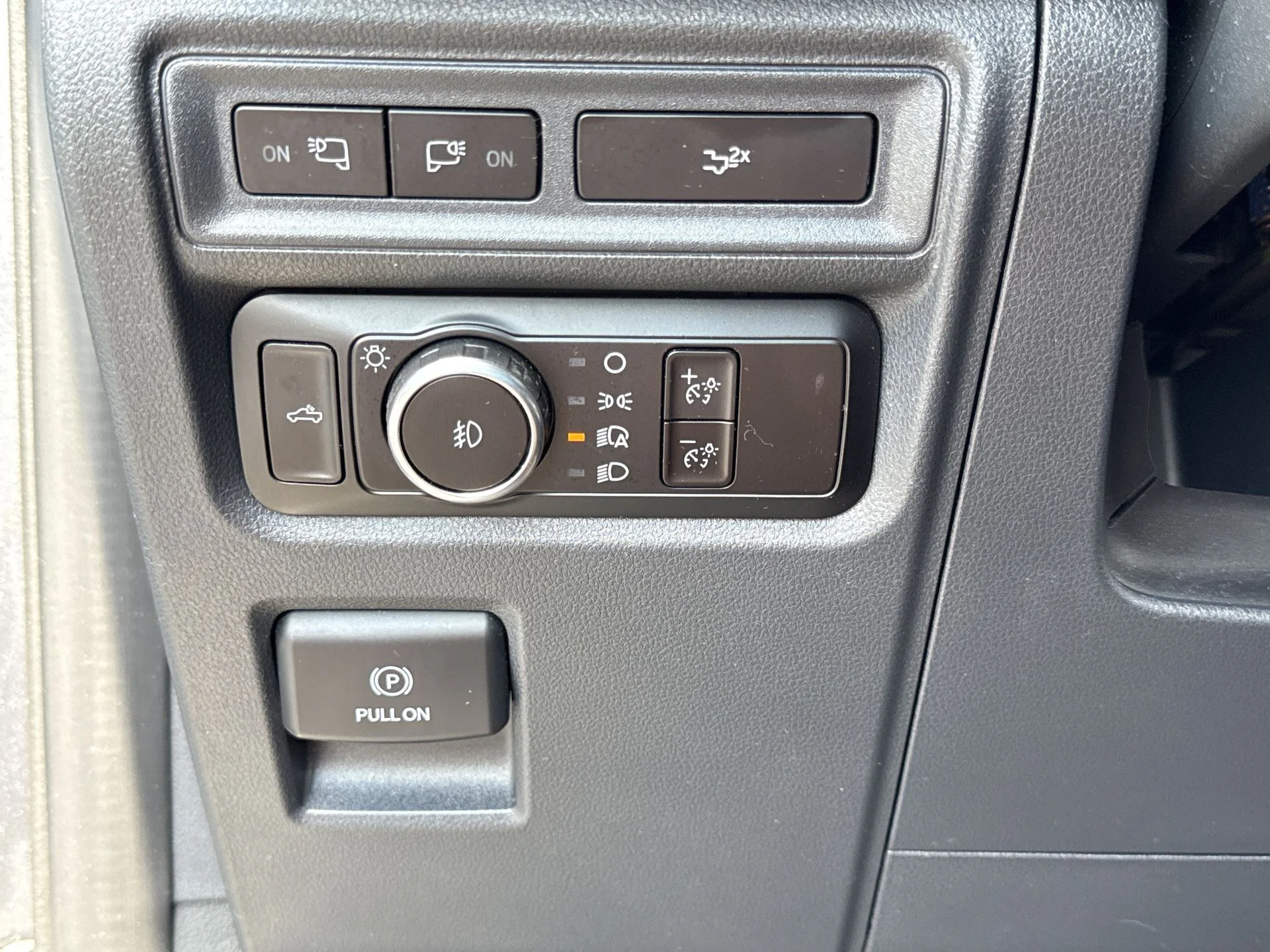 Certified Used 2023 Gray Metallic Ford Tremor image 12