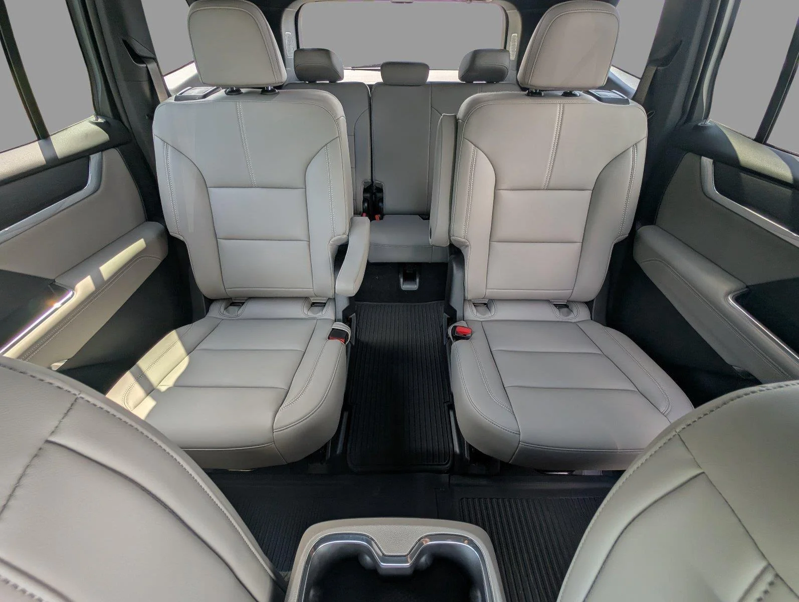 New 2027 Summit White GMC Elevation image 35