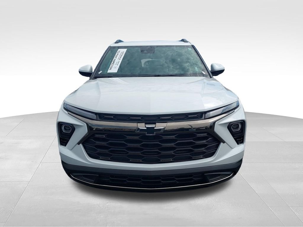 Used 2025 Beige Chevrolet ACTIV image 8