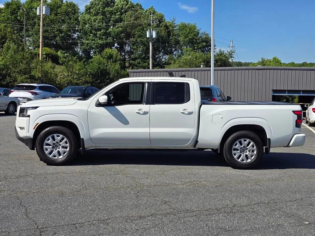 Used 2024 White Nissan SV image 23