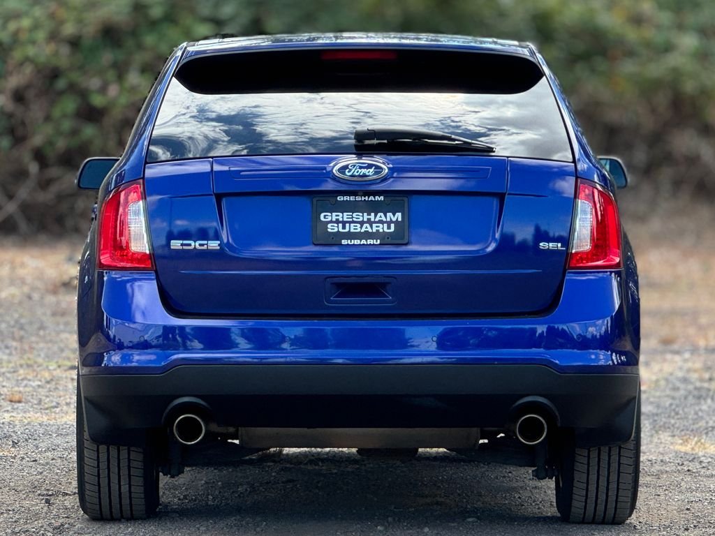 Used 2014 Blue Metallic Ford SEL image 6