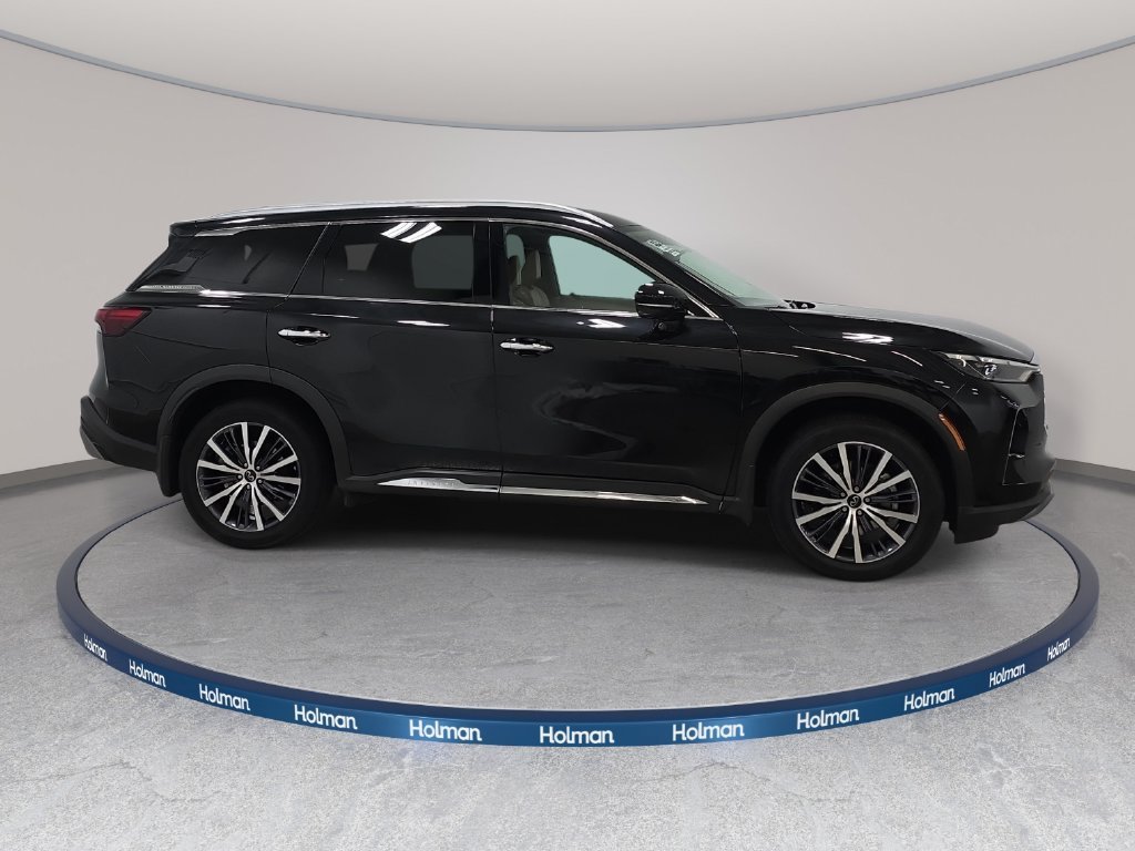 Certified Used 2023 Mineral Black INFINITI Sensory image 4