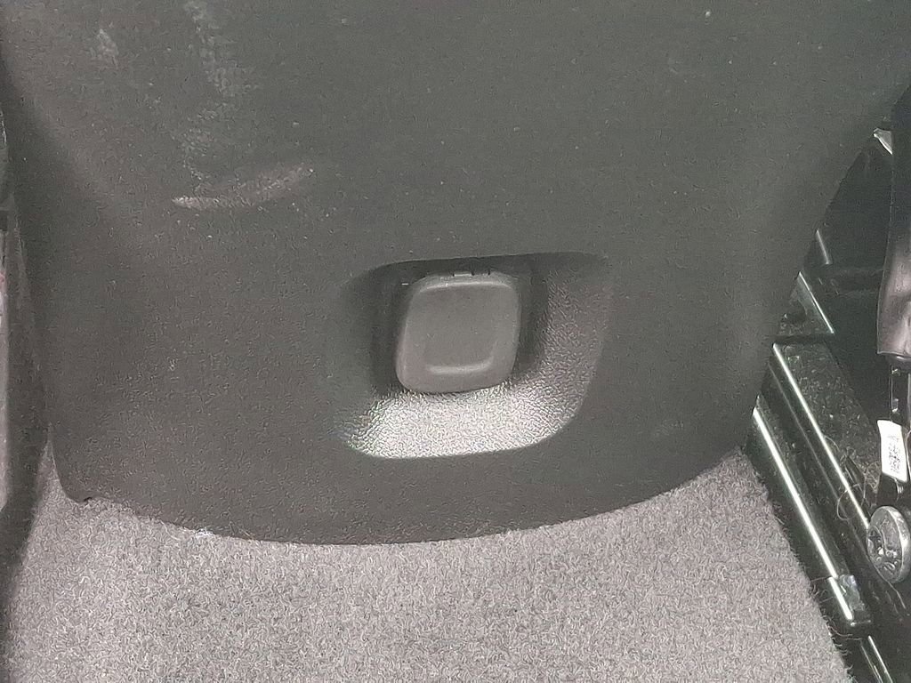 Certified Used 2022 Summit White Chevrolet LS image 11