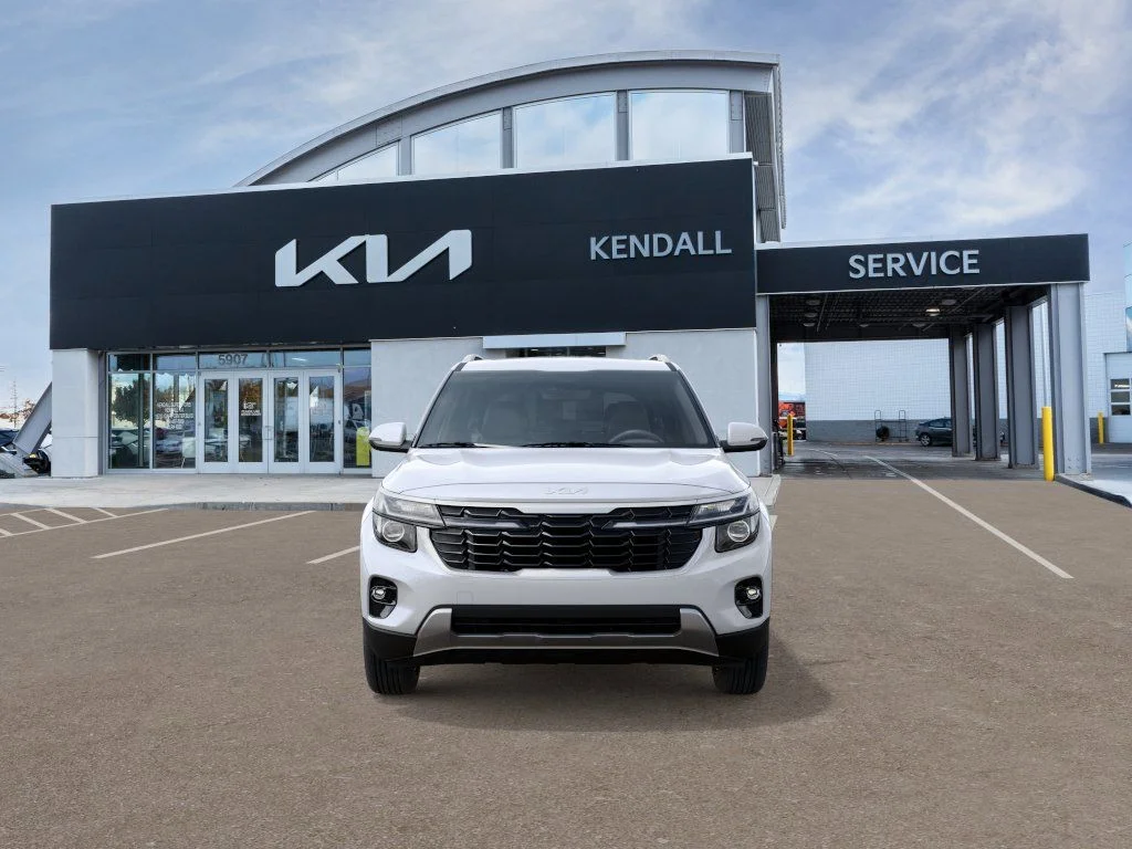 New 2026 Snow White Pearl Kia EX image 2
