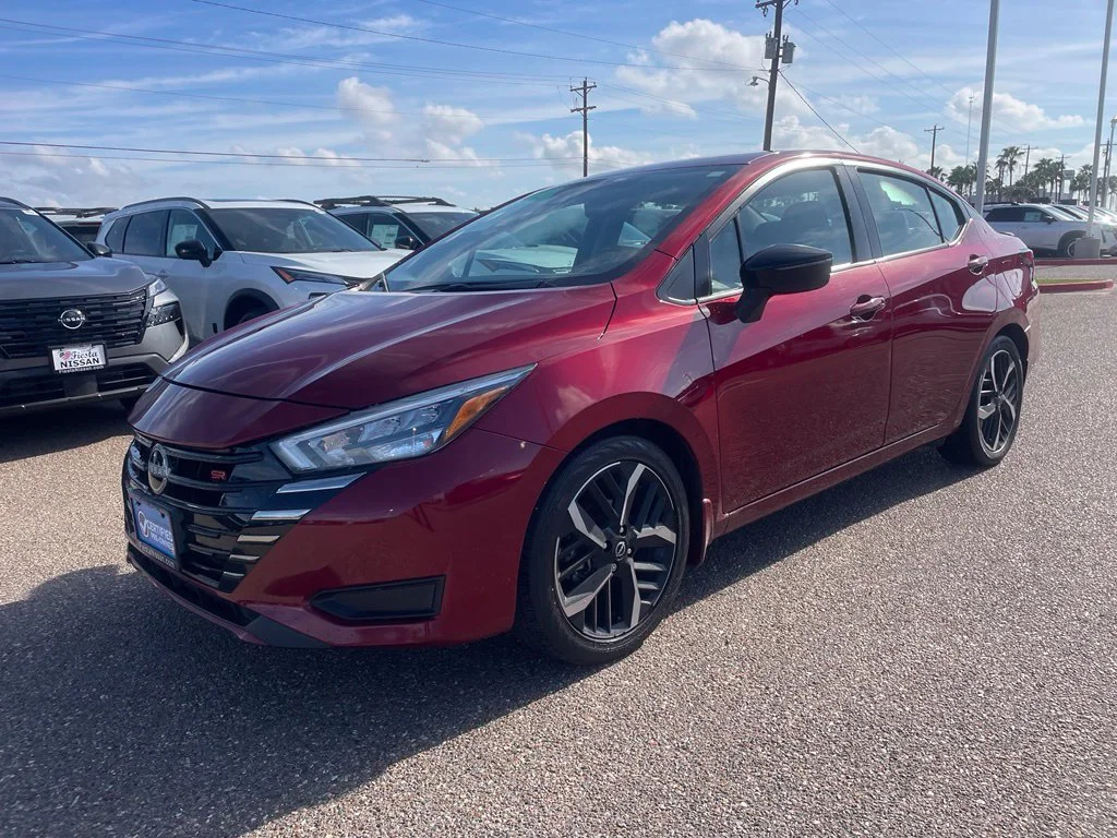 Used 2024 Red Nissan 1.6 SR image 3
